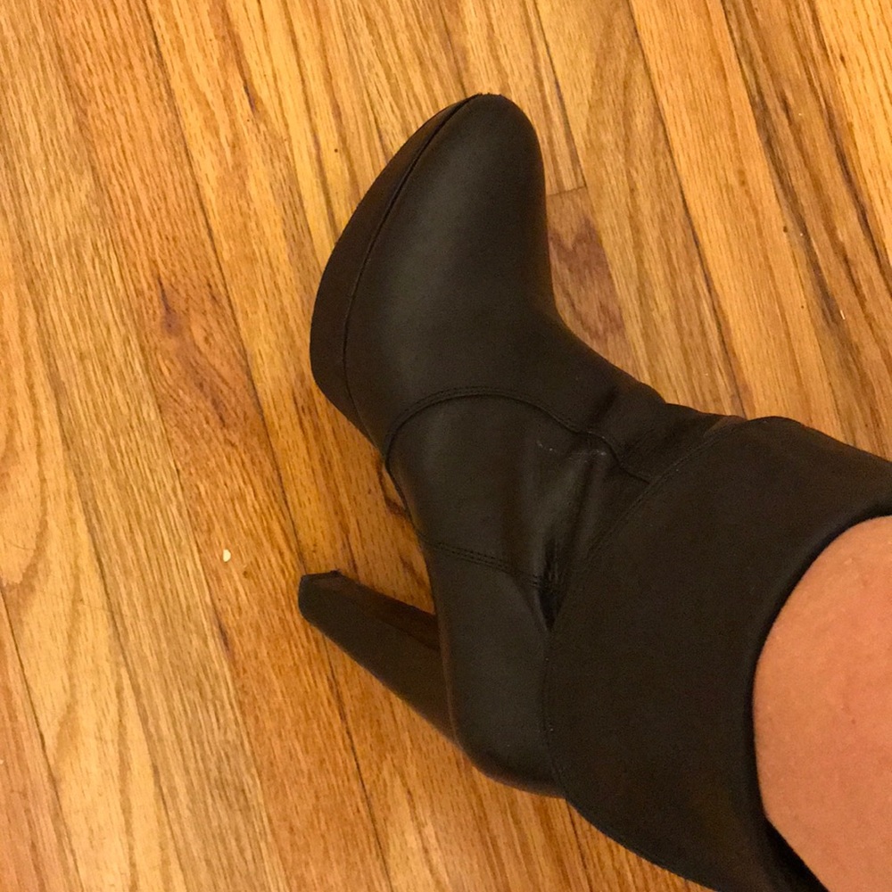 Via Spiga black leather mid calf fold over boots - Picture 2 of 8